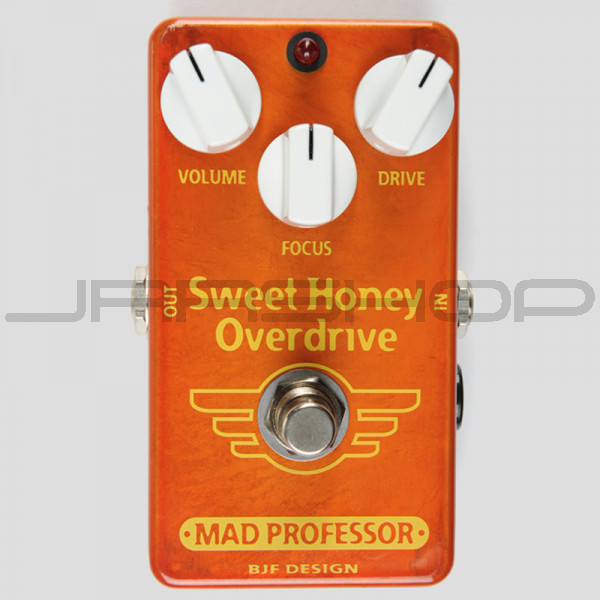 JRRshop.com | Mad Professor Sweet Honey Overdrive Pedal Hand